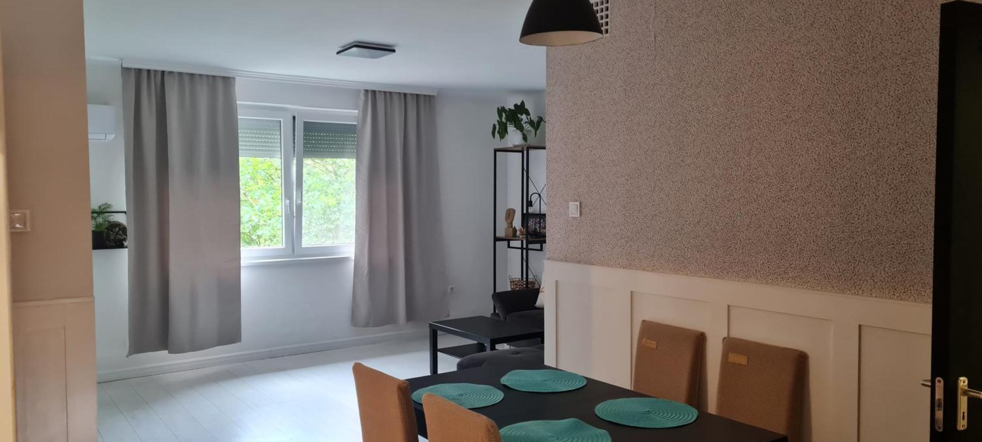 Come.In Kiskunfélegyháza Exteriör bild